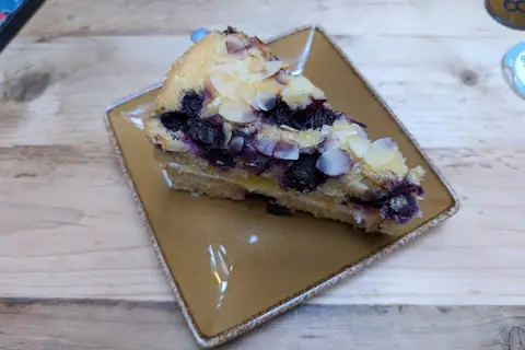 Helg Coffee Bakery photo 3